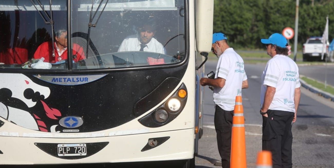 El 27% de los ómnibus inspeccionados en 10 terminales bonaerenses fue multado
