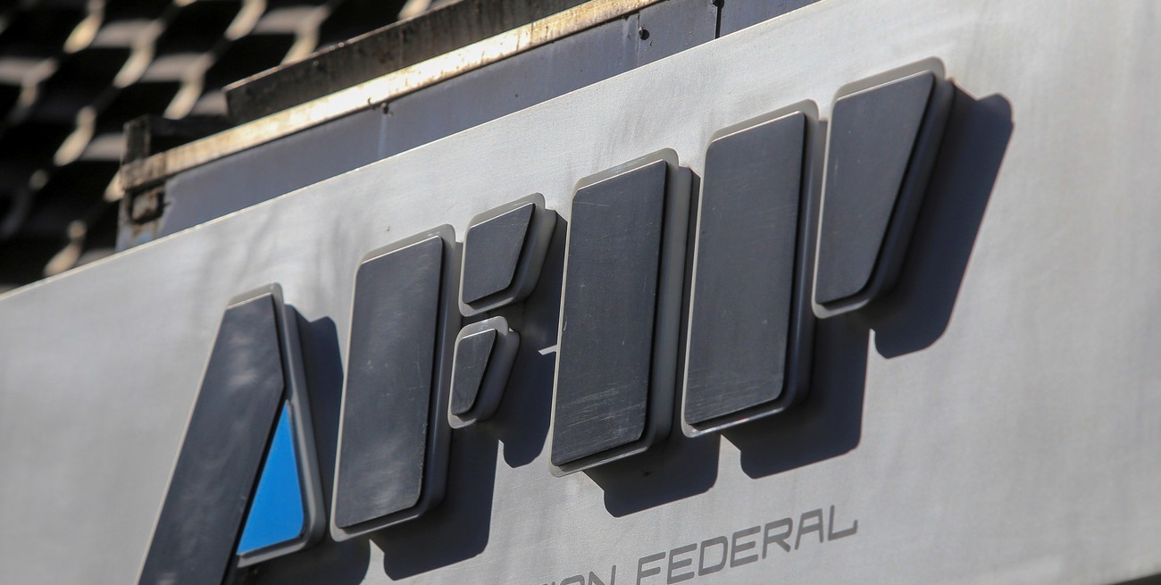 Afip desmintió que el compre sin IVA incluya reintegros para retirar por caja