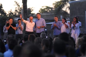 El "Equipo Jatón" metió primera. La presentación fue en la Plaza Escalante. Crédito: Pablo Aguirre