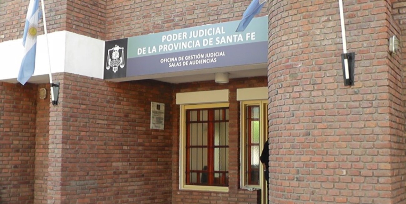 Escaló un tapial e hizo un boquete en el techo de una vivienda para entrar a robar en Las Toscas