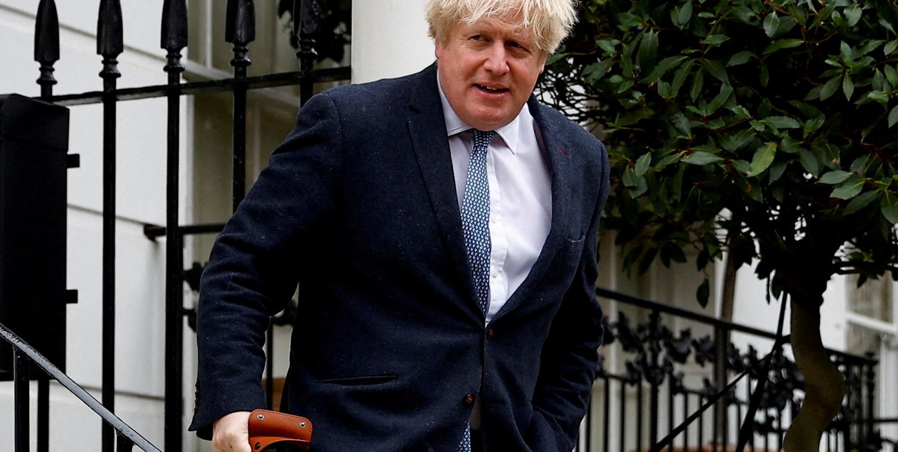 El exprimer ministro británico Boris Johnson renunció como diputado