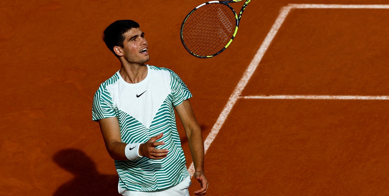 Video: el punto de Alcaraz que hizo aplaudir a Djokovic y la similitud con uno de Federer