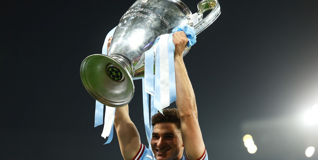 "Increíble y magnífica": las palabras de Julián Álvarez para describir su primera temporada en el Manchester City