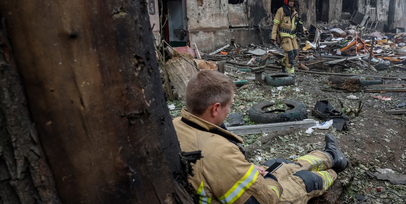 La ciudad natal de Zelenski fue golpeada por un bombardeo ruso: diez muertos