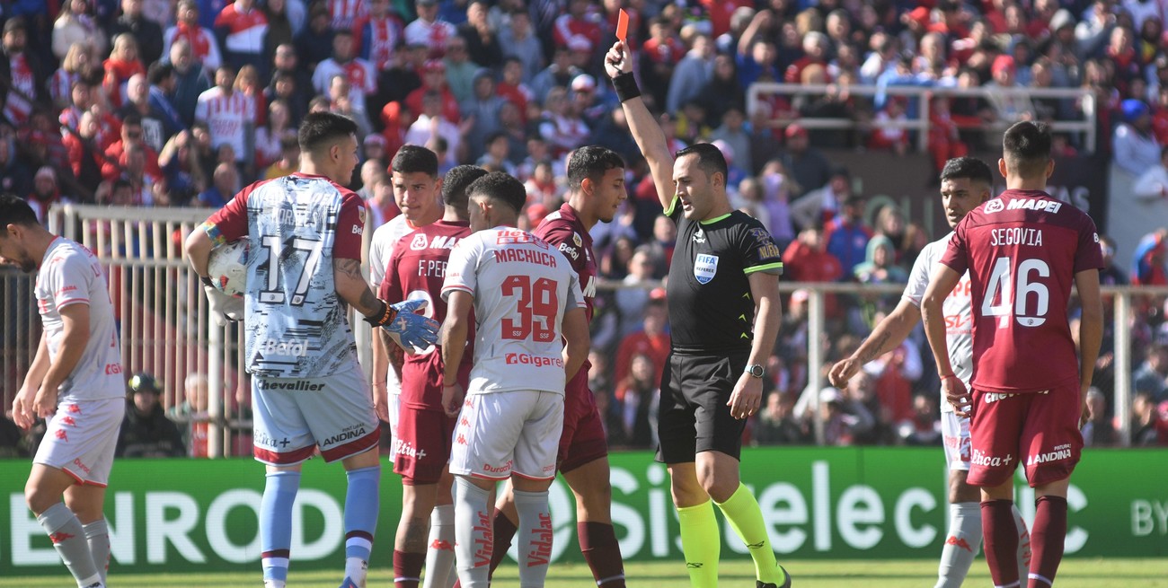 AFA confirmó día y horario para Unión - Lanús: dirige Fernando Espinoza