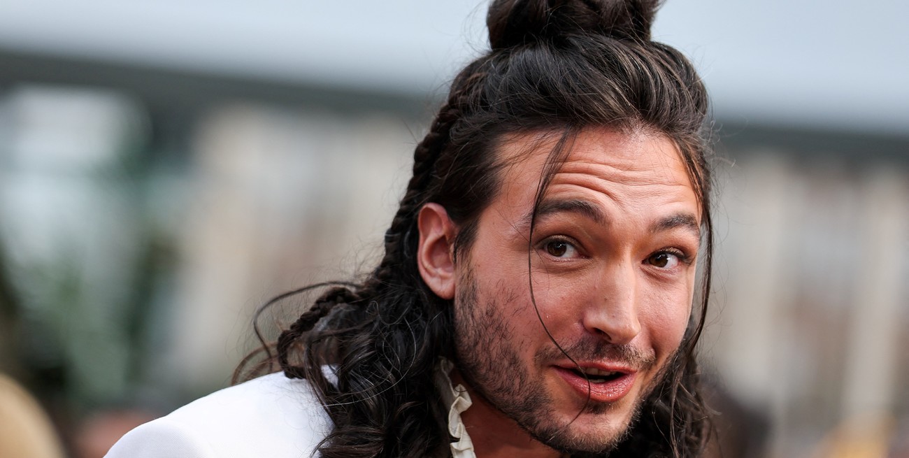 De regreso tras el escándalo: reapareció Ezra Miller 