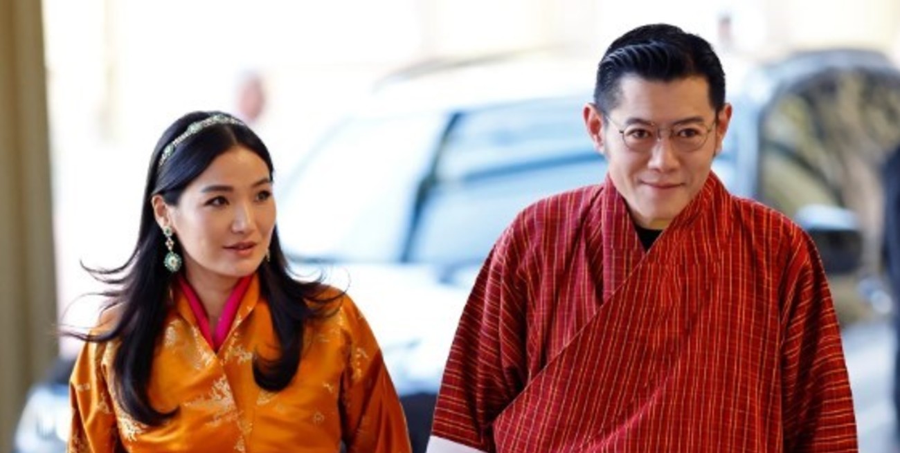 Nuevo heredero para "el país más feliz del mundo"