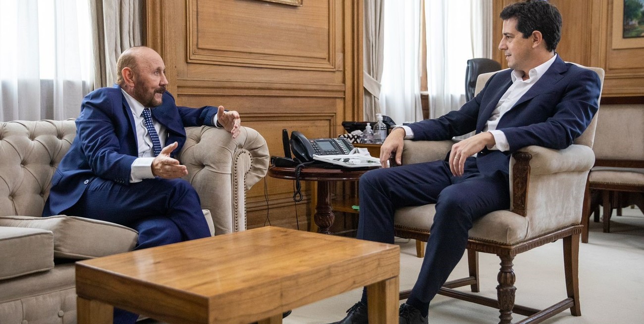 De Pedro inaugura el nombre de la alianza y Cristina Fernández habla desde Santa Cruz