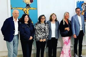 Enzo Trapani, primero desde la izquierda, en el evento "OpenArtCode". Gaeta. Italia