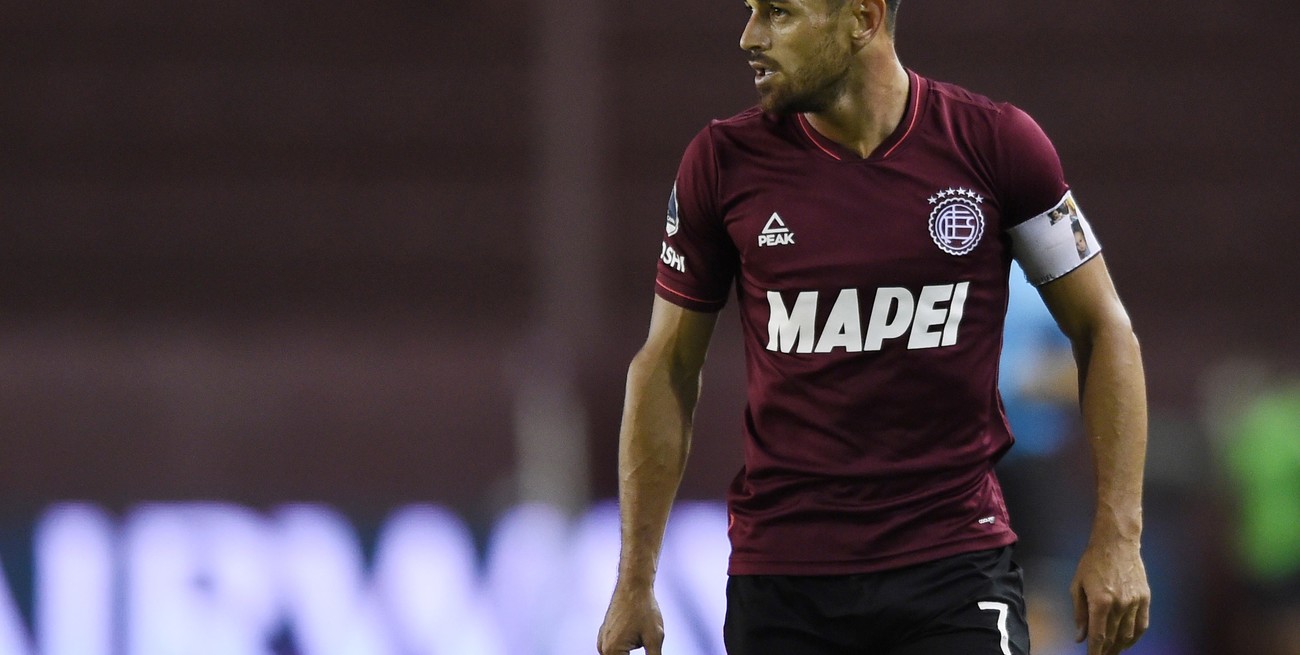 Lanús licenció a Lautaro Acosta tras ser denunciado por violencia de género: no juega contra Unión