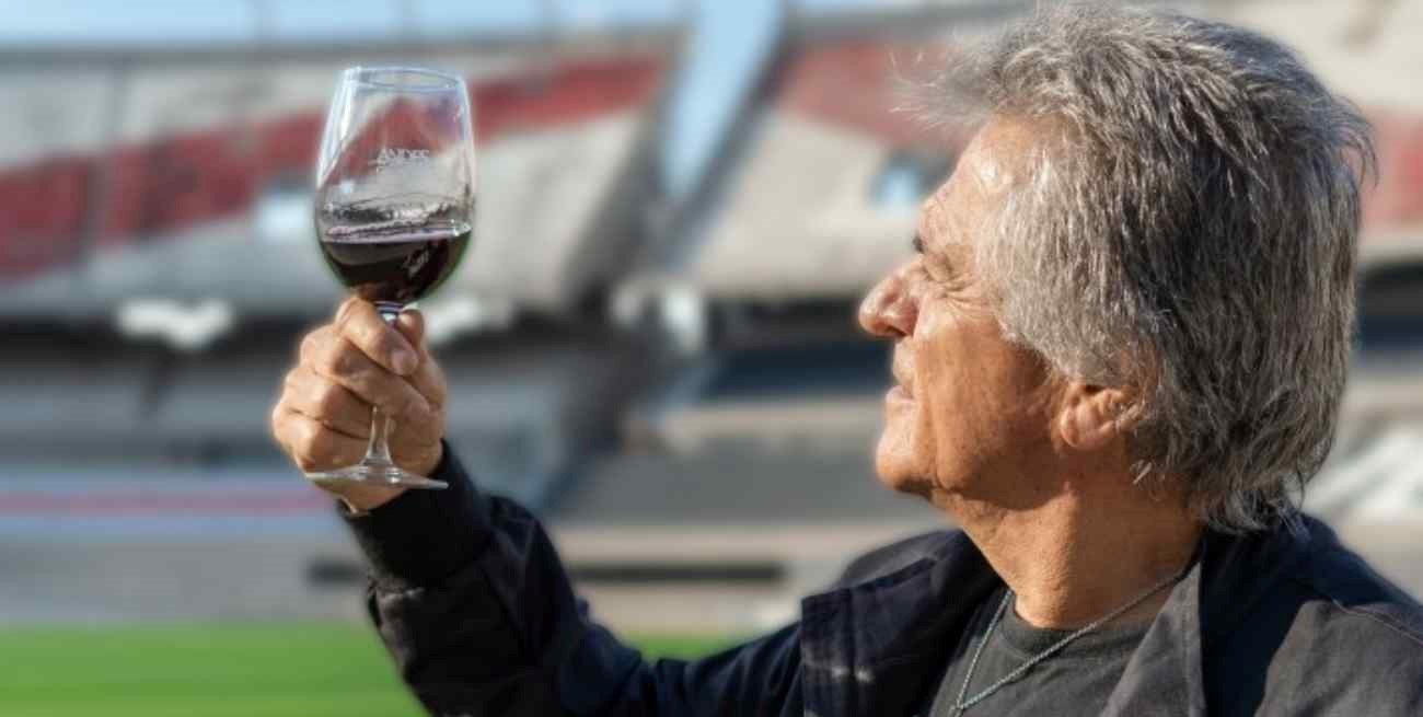 "Pato" Fillol lanzará una línea de vinos con un precio irrisorio