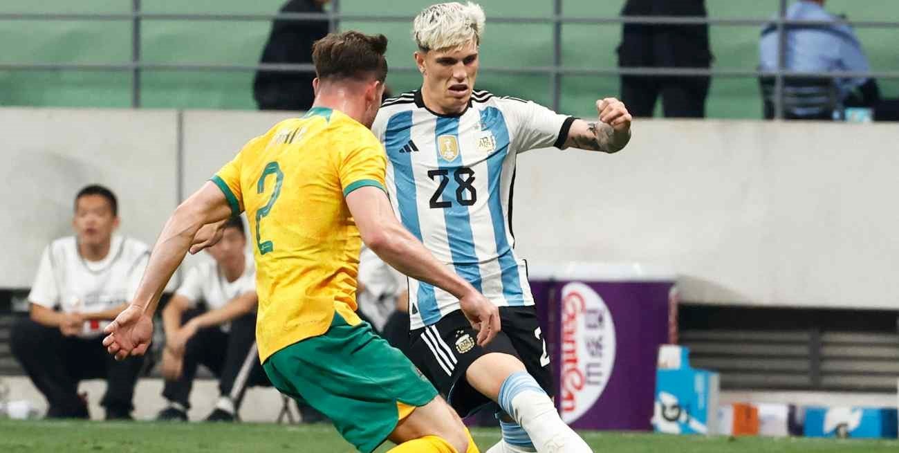 Lionel Scaloni evalúa la titularidad de Alejandro Garnacho en la Selección Argentina