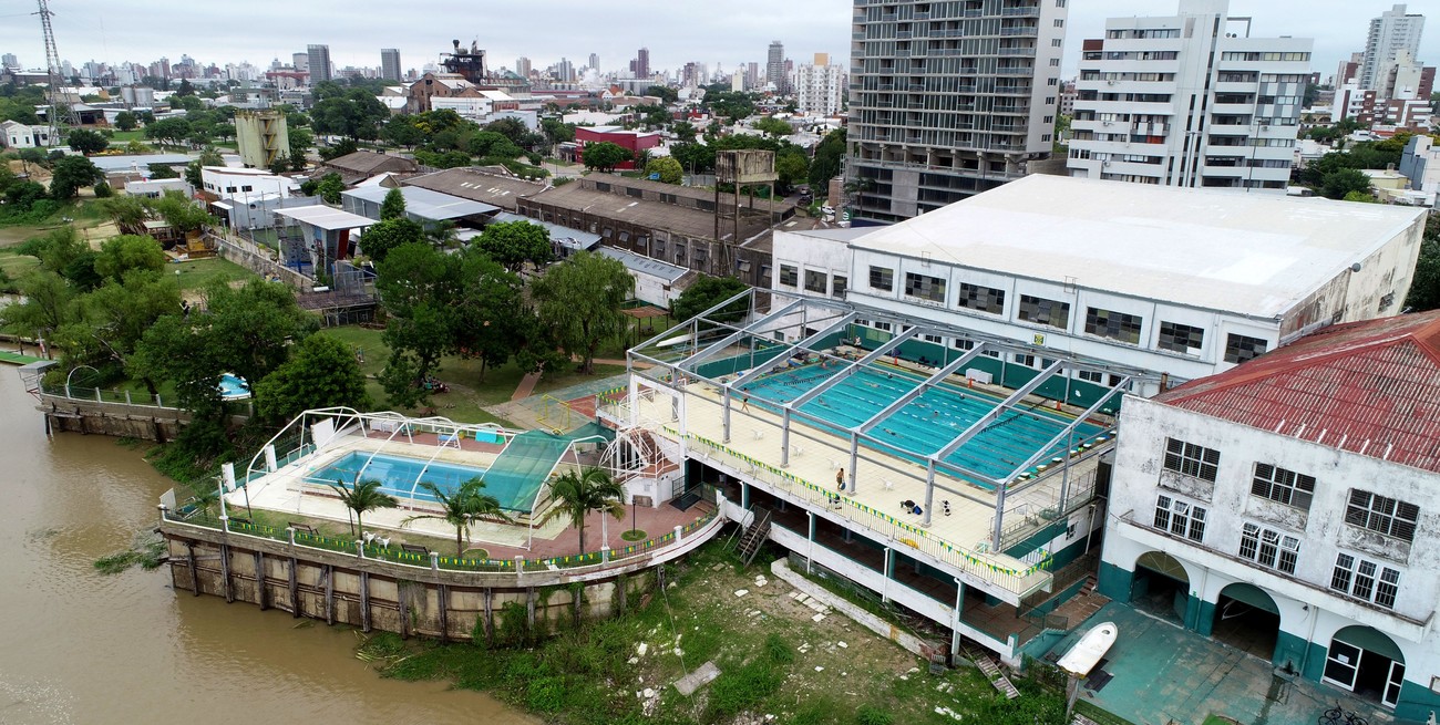 El club nos cría (Regatas)