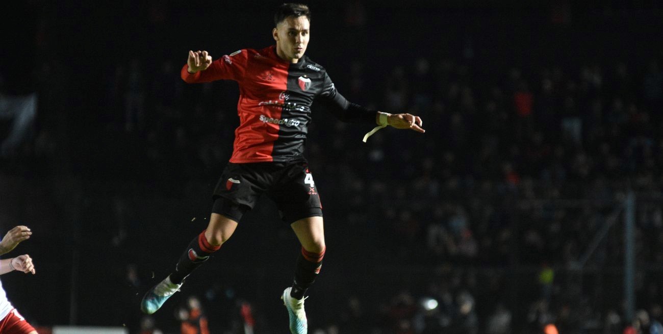 Talleres desmiente el pedido para que Schott vuelva de Colón