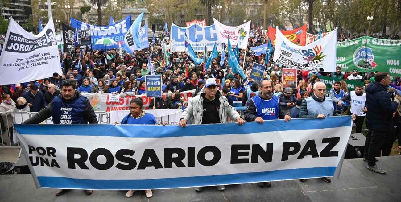 Rosario: movilización de distintos gremios en reclamo de mayor seguridad en las escuelas