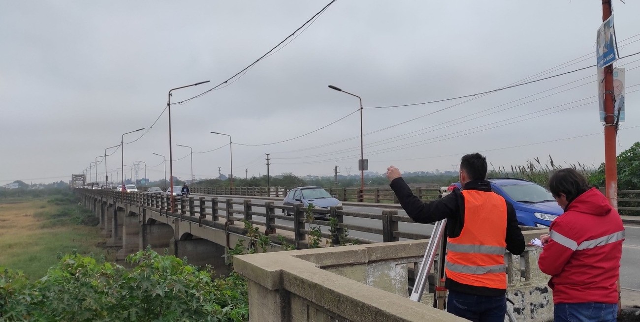Desperfecto en el Puente Carretero: Vialidad Nacional sostiene que no corre riesgo de colapso