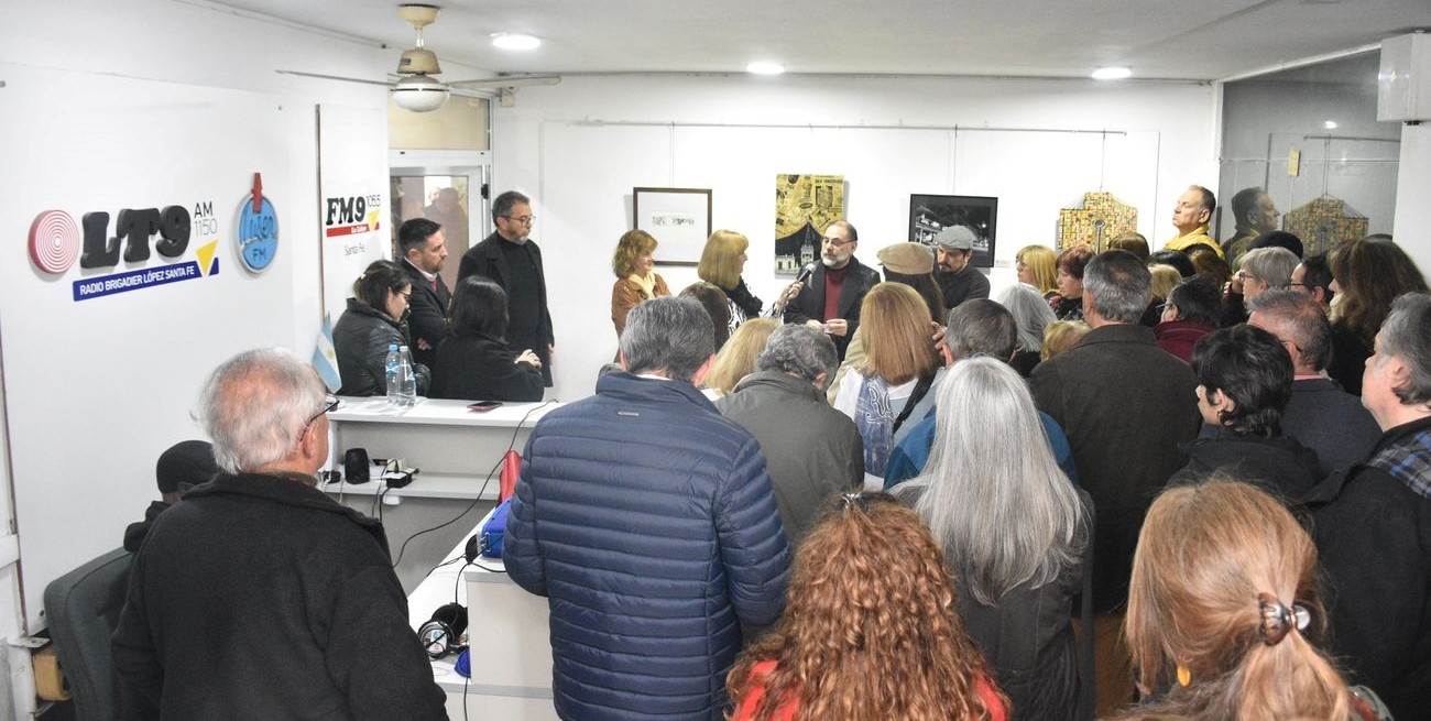 Una muestra sobre LT9 en el paisaje urbano