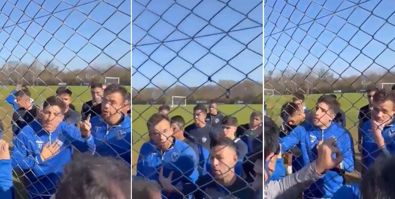 Previo a la llegada de Méndez, los hinchas de Vélez "apretaron" a los jugadores