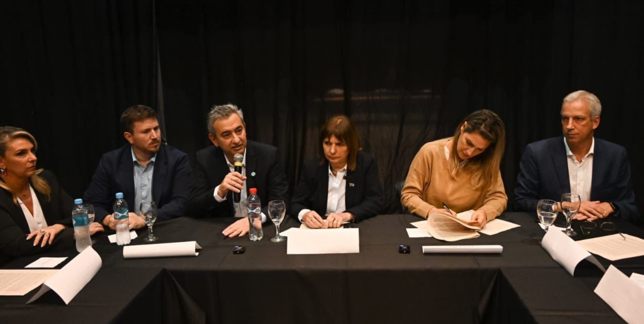Patricia Bullrich estuvo en Rosario para participar de reuniones de equipos especializados en seguridad