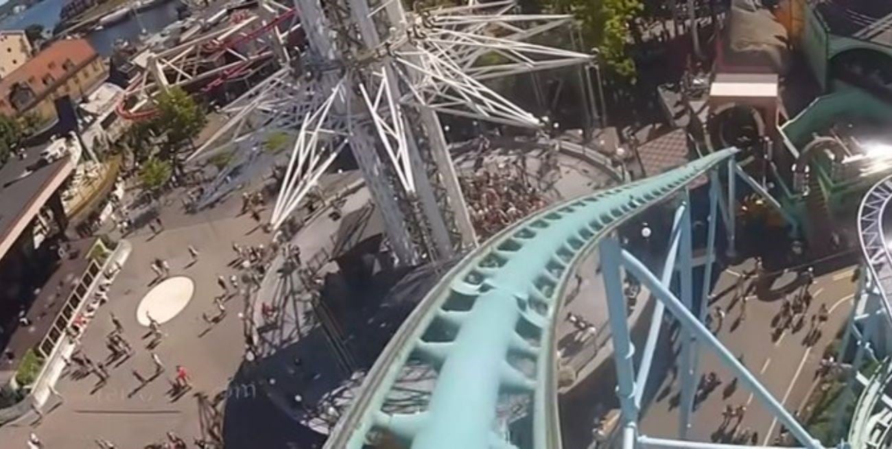 Descarriló un vagón de una montaña rusa: hay una persona fallecida