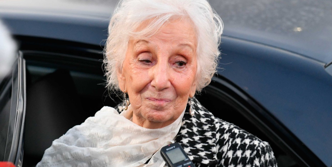 Le dieron el alta a Estela de Carlotto tras una breve internación