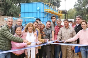 “Este es un gobierno que hizo una gran inversión en obras públicas a lo largo y a lo ancho de la provincia, que pensó en cada uno de los santafesinos y las santafesinas, sin importar si había muchos o pocos habitantes”, expresó Frana.