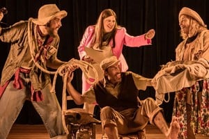 El programa está diseñado con el objetivo de ofrecer ámbitos seguros y recreativos donde puedan desarrollar nuevas habilidades y compartir experiencias con sus pares.