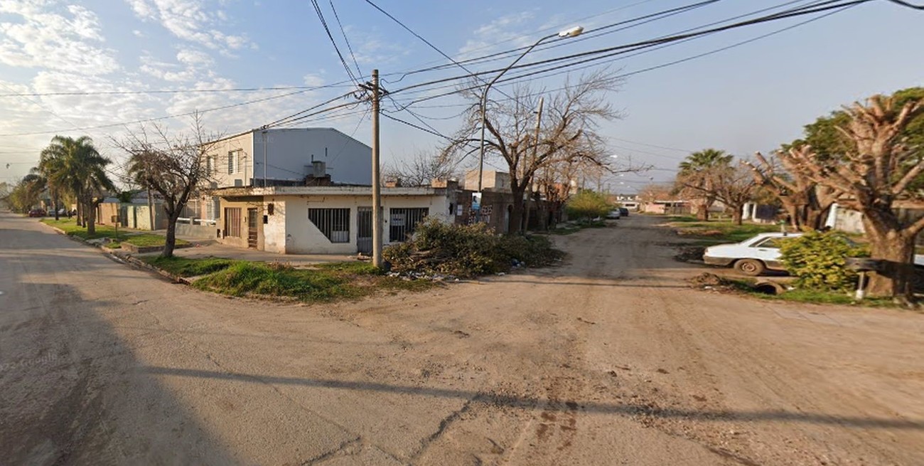 Un hombre fue baleado por una pareja desde una moto en barrio Liceo Norte