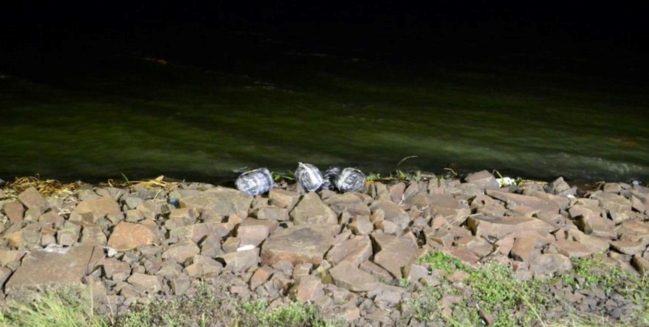 Encontraron más de 45 kilos de marihuana abandonados en la costanera de Posadas