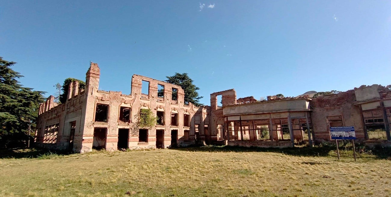 Un increíble hotel de lujo en Buenos Aires que brilló en el siglo XX y hoy quedan sus ruinas