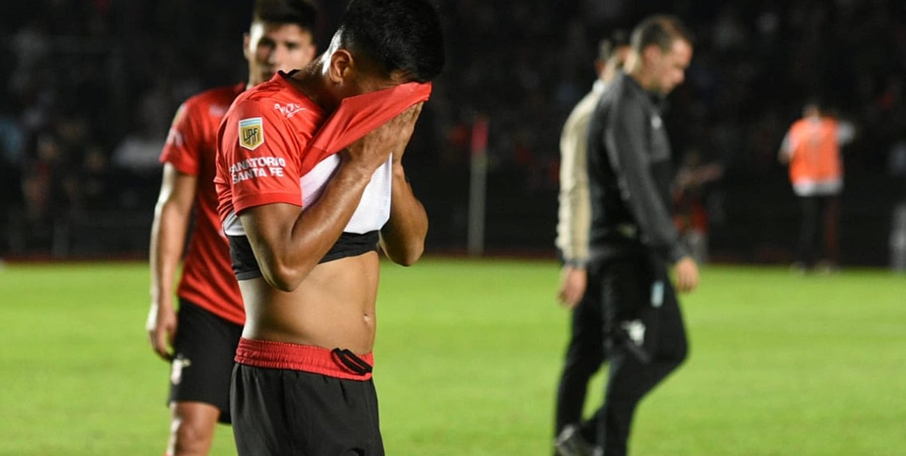 Pipo no hizo magia y vio la peor cara de su equipo: derrota por goleada ante Racing