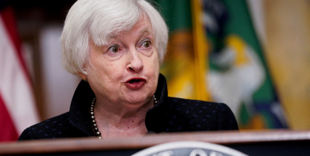 Particular visita de la secretaria del Tesoro de Estados Unidos a China