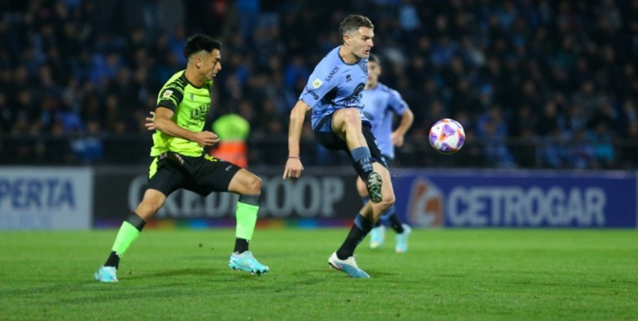 Barracas Central extendió su buen momento y superó a Belgrano en Córdoba