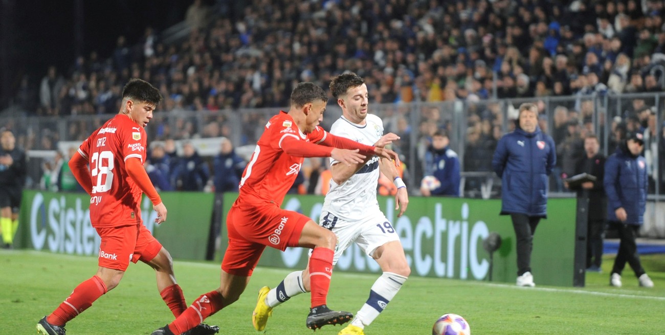 Gimnasia se lo empató en el final a Independiente en La Plata