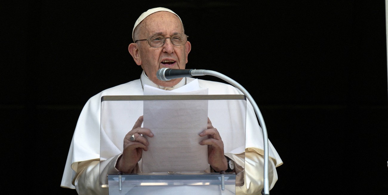 Francisco anunció la creación de 21 nuevos cardenales, tres argentinos