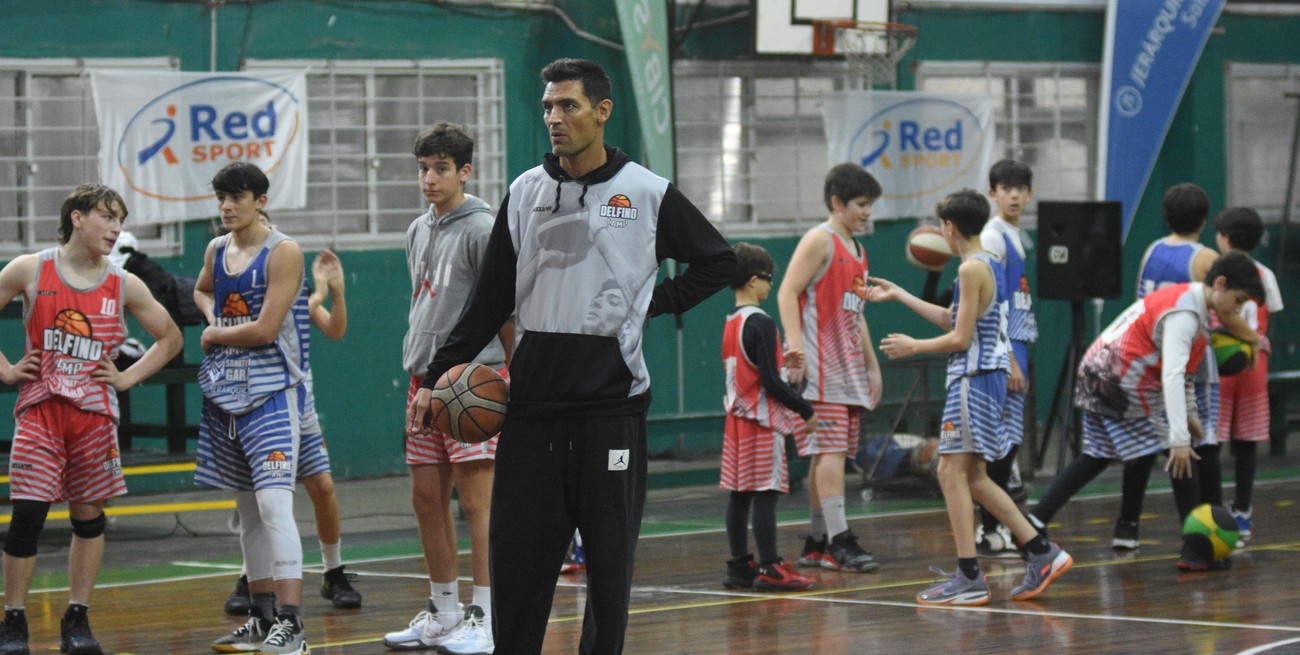 Carlos Delfino: "Soy un poco egoísta, me llevo más energía yo que ellos"