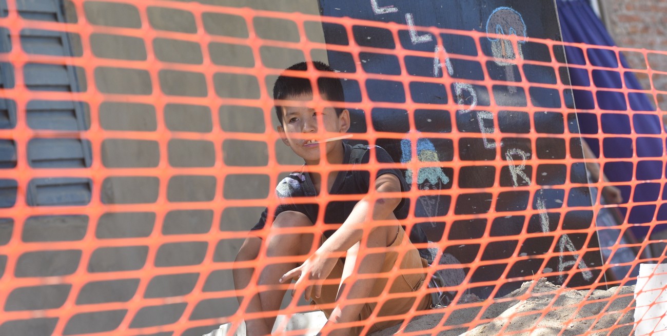 Lo urgente: en un barrio del norte de Santa Fe, el 65 % de los niños padece de malnutrición