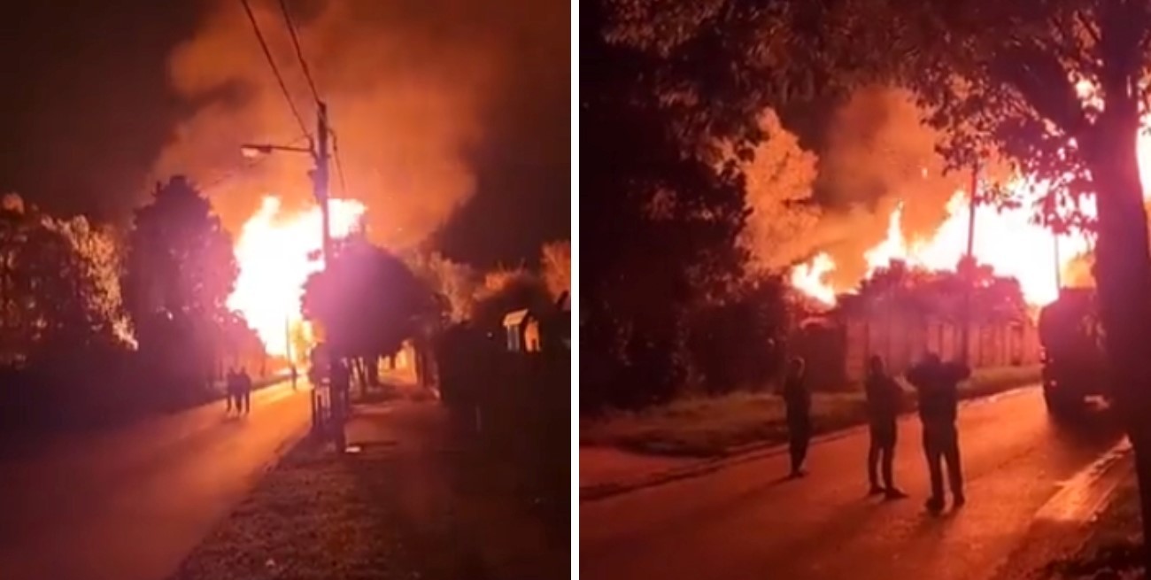 Video: impactante incendio en un depósito de pallets en Lomas de Zamora