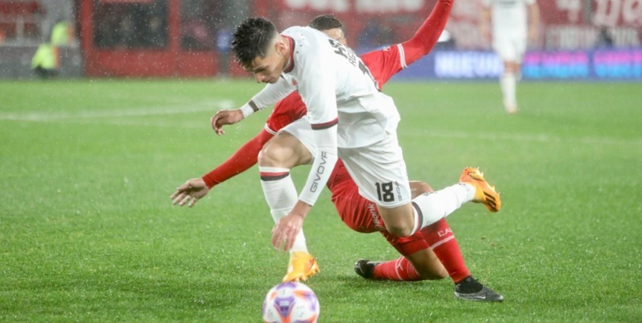 Newell's le ganó a Independiente en Avellaneda