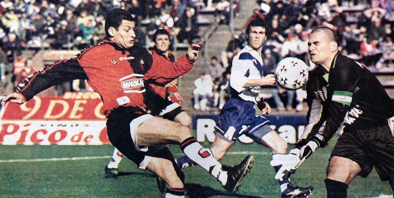 Fútbol y elecciones: cuando Colón jugó el domingo que Santa Fe eligió gobernador