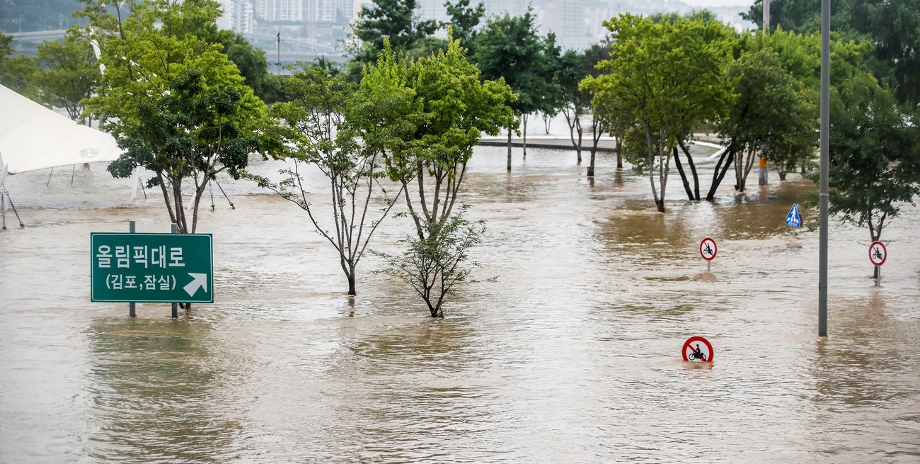 Sube a 37 la cifra de muertos por inundaciones en Corea del Sur
