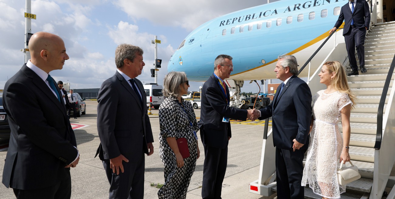 Alberto Fernández llegó a Bélgica para la cumbre de Unión Europea y Celac