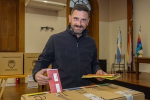 Enrique Estévez, dijo estar conforme y contento “por todo este proceso de campaña que nos ha llevado hasta este domingo”.