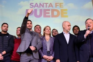 Pullaro comenzó su discurso con agradecimientos a integrantes de la alianza política que se consolidó en Cayastá meses atrás como Felipe Michlig, Gabriel Chumpitaz, Federico Lifschitz y Gabriel Real. Foto: Marcelo Manera.