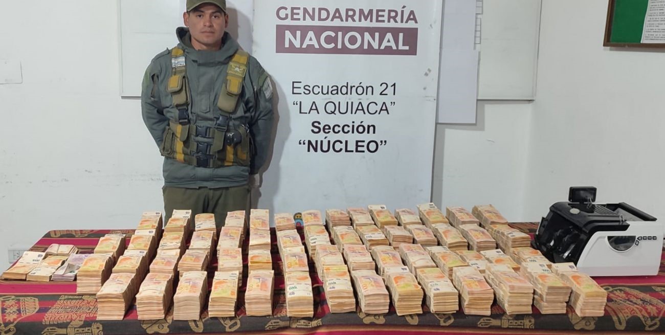 Gendarmería interceptó a hombre con más de $ 28 millones durante operativo