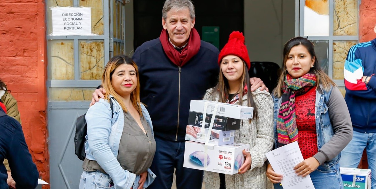 Continúa la distribución del Banco de Herramientas