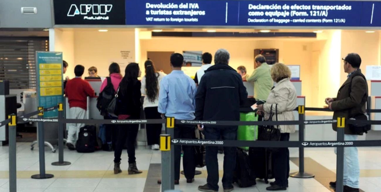 Qué artículos están exentos de pagar impuestos al ingresar a la Argentina