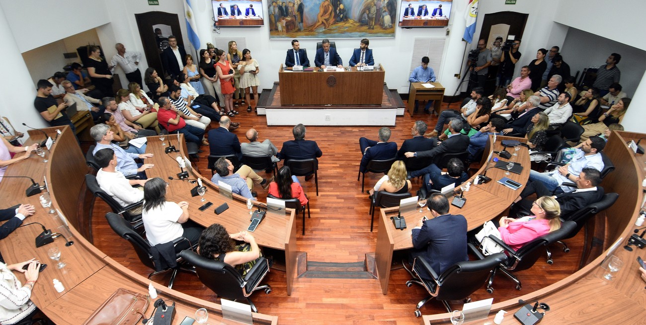 Una por una, las 5 listas que pugnarán por las
9 bancas en juego del Concejo de Santa Fe