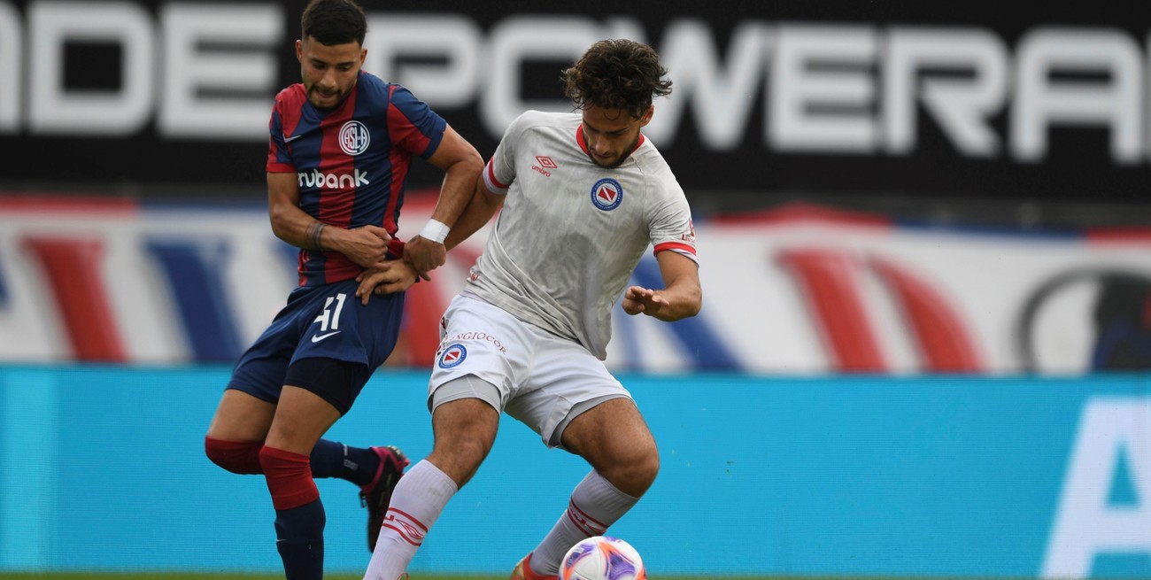 Argentinos venció a San Lorenzo en el arranque de la última fecha
