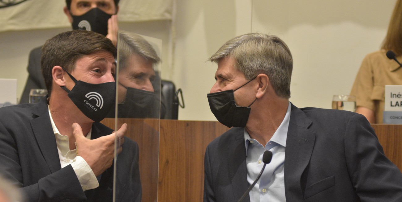 El abrazo de competidores